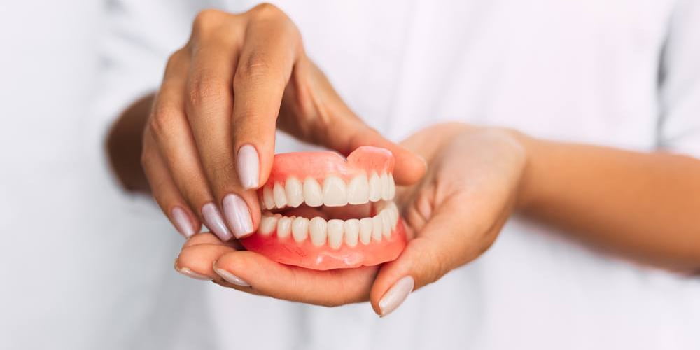 Protetik Diş Tedavileri